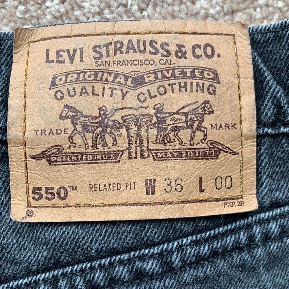 LEVIS | LEVIS 550 Vintage Orange tag black jean shorts